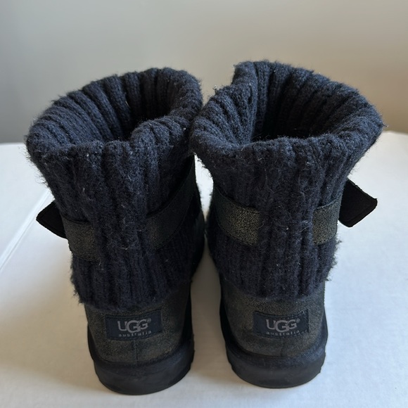 UGGs  Cambridge metallic suede boots in size 7 - Picture 2 of 6